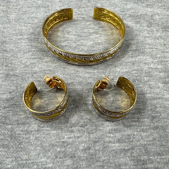 Gold Silver-Tone Cuff Bracelet Hoop Earrings Textured Design Jewelry Set - Picture 2 of 16